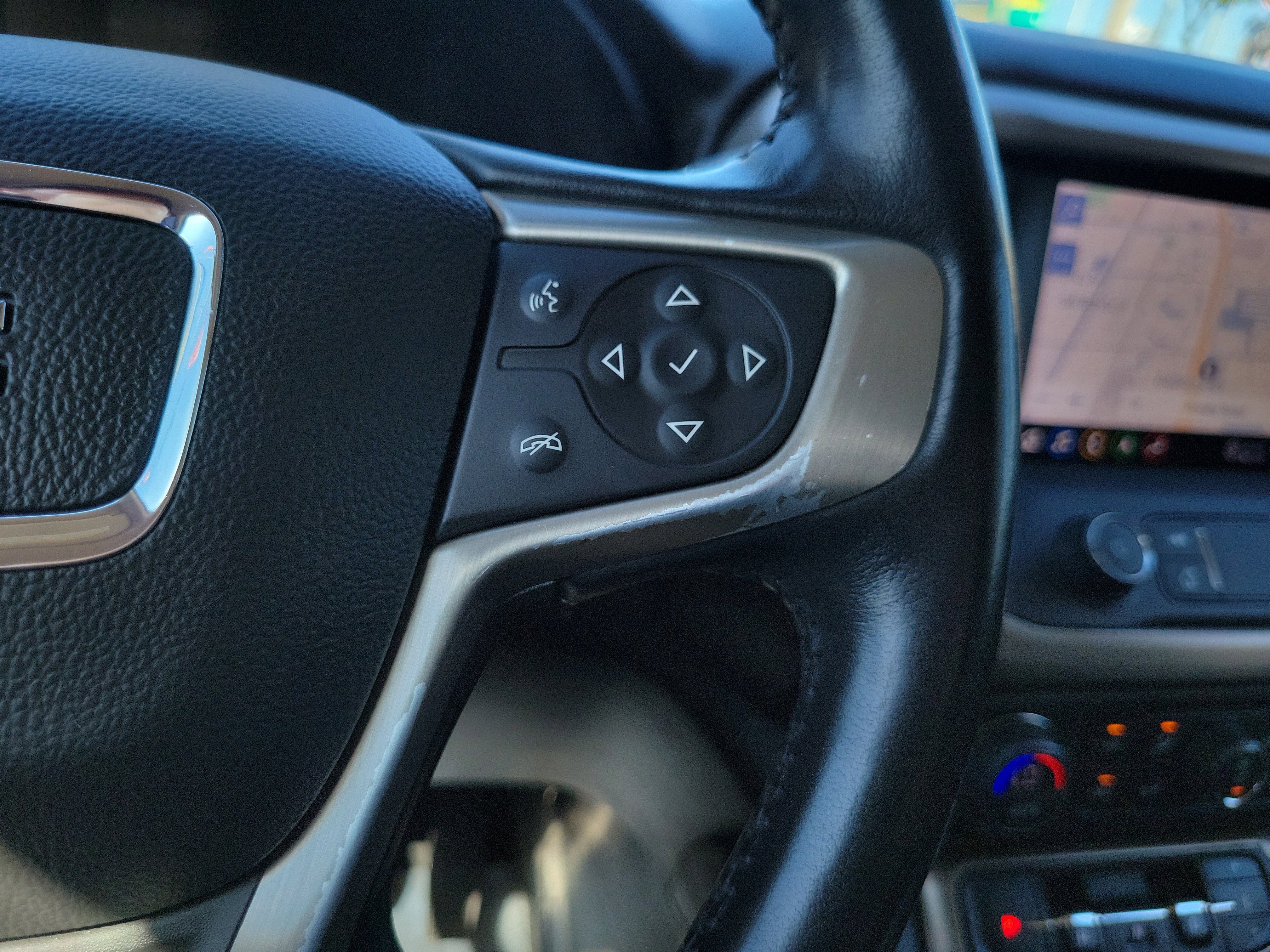 Used 2022 GMC Acadia Denali w/ Denali Ultimate Package FWD image 23