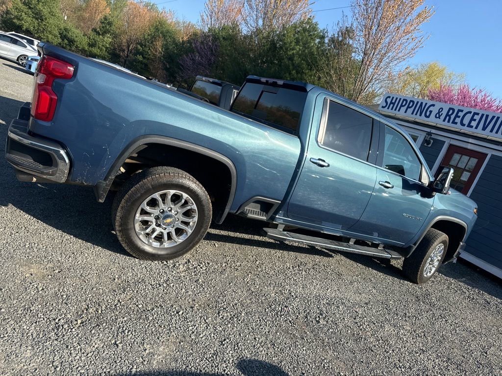 Used 2024 Chevrolet Silverado 2500 LTZ w/ LTZ Premium Package image 7