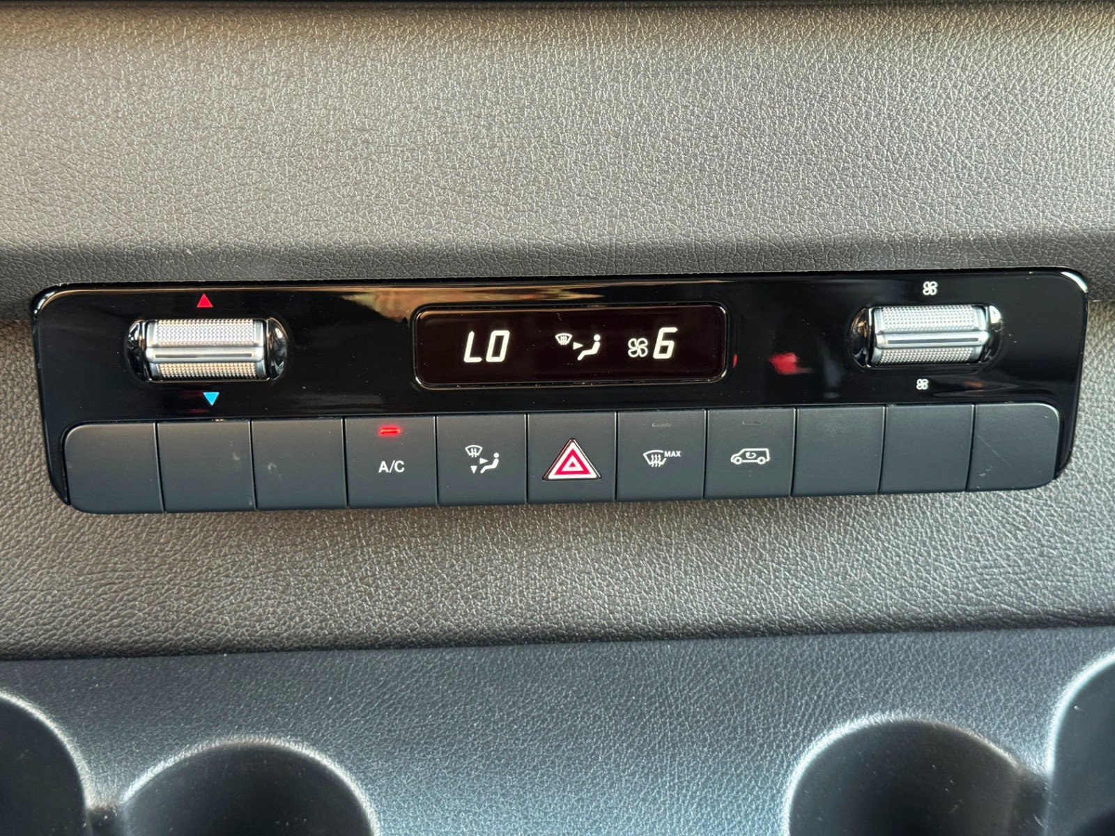 Used 2023 Mercedes-Benz Sprinter 2500 image 31