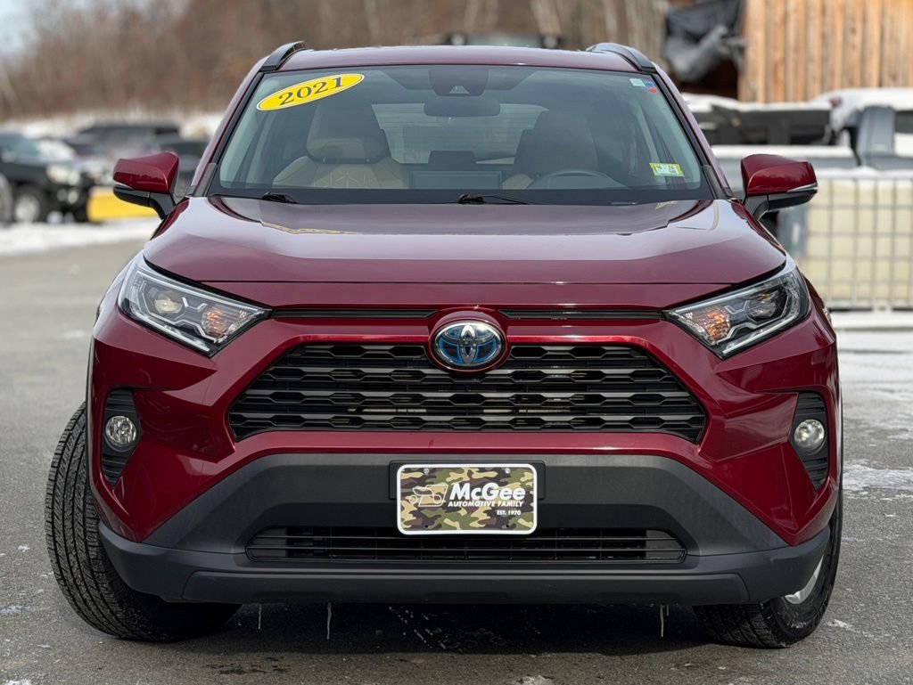 Used 2021 Toyota RAV4 XLE image 2