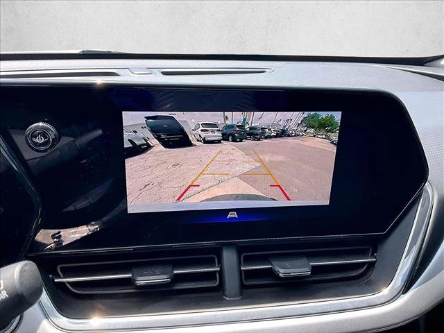 Used 2024 Chevrolet Trax LT w/ Driver Confidence Package FWD image 22