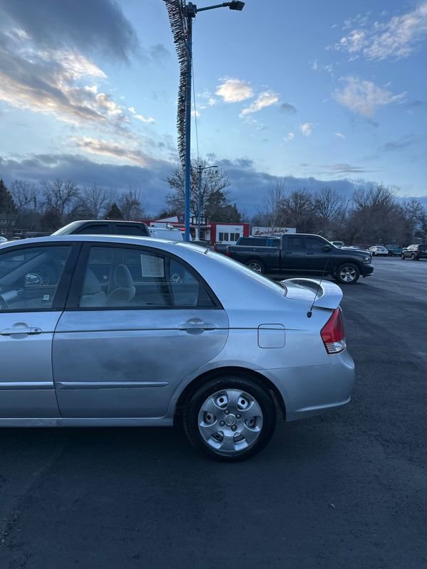 Used 2008 Kia Spectra EX image 18