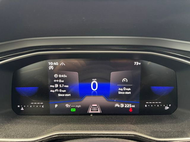 Used 2024 Volkswagen Jetta SE image 2