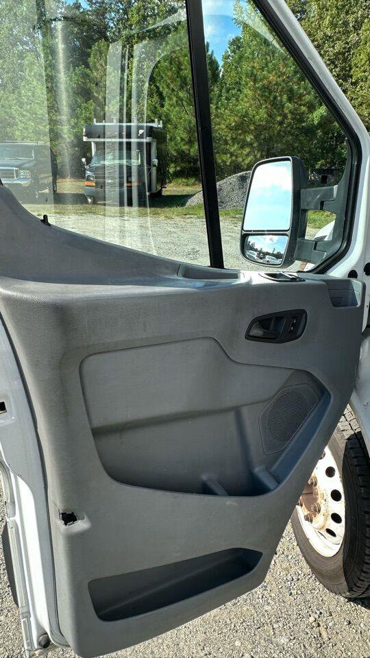 Used 2015 Ford Transit 350 138 DRW image 13