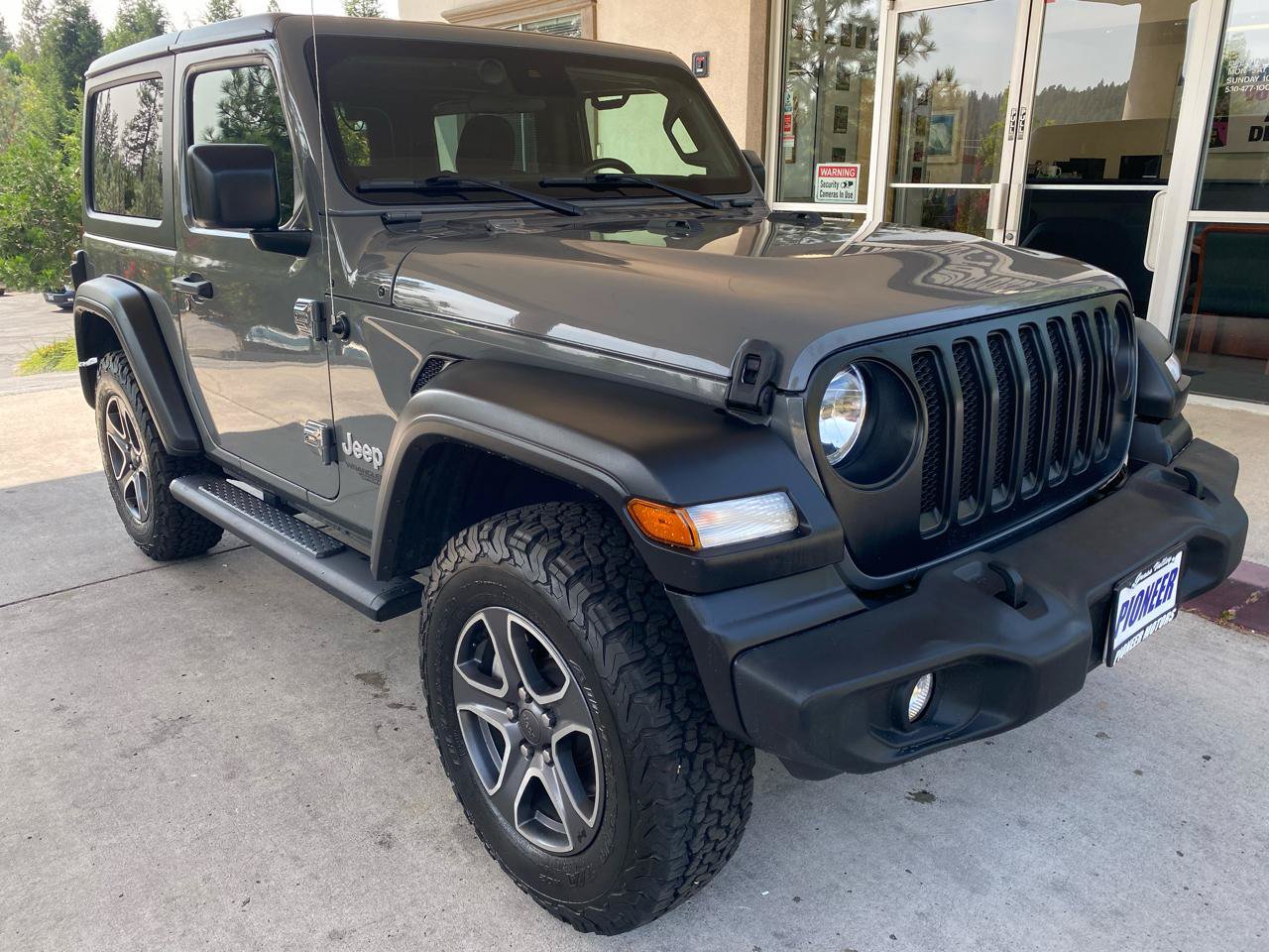Used 2021 Jeep Wrangler Sport AWD/4WD image 8