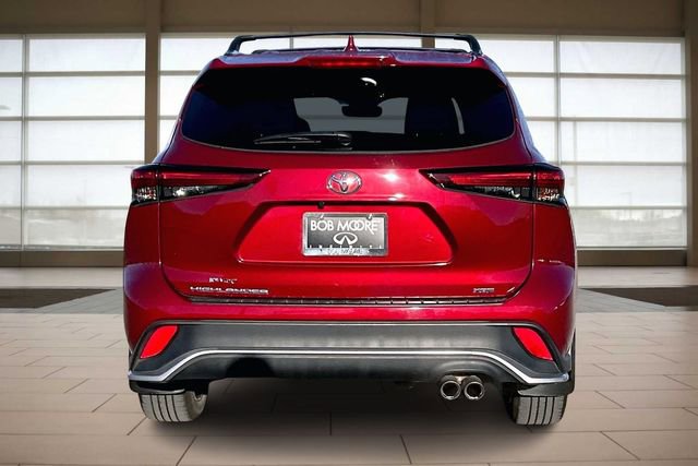 Used 2023 Toyota Highlander XSE image 4