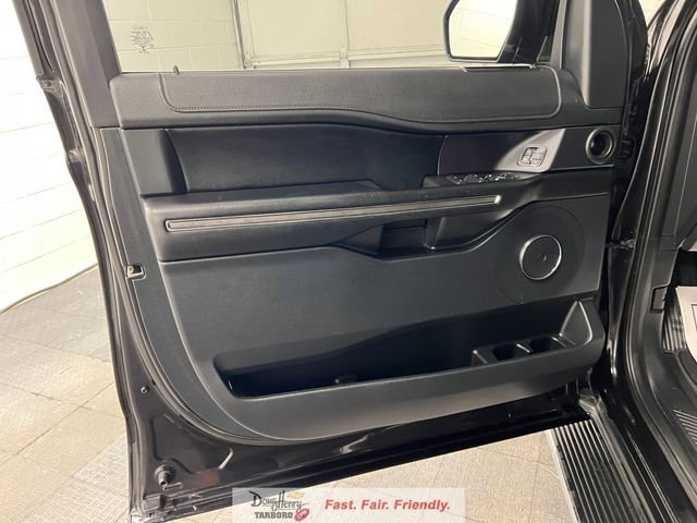 Used 2021 Ford Expedition Max XLT image 22