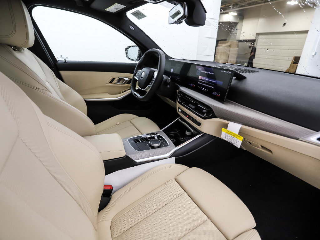 New 2026 BMW 330i xDrive Sedan w/ Premium Package AWD/4WD image 30