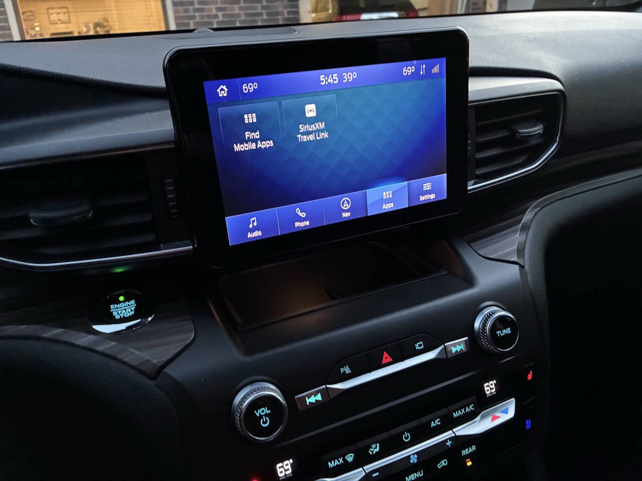 Used 2020 Ford Explorer Limited image 30