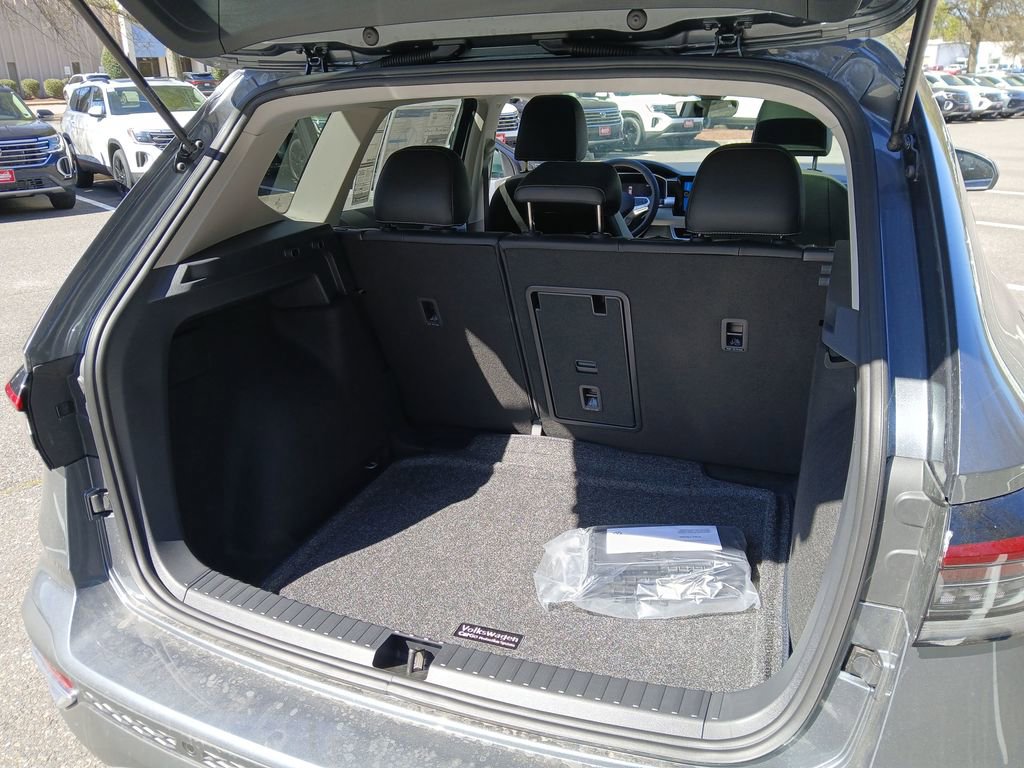 New 2026 Volkswagen Taos SE FWD image 22