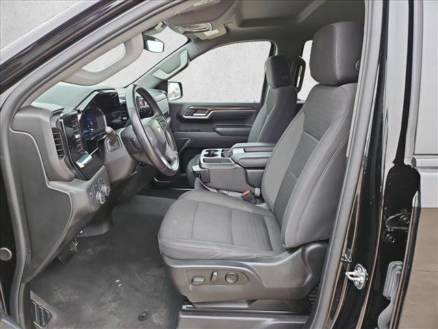Used 2025 Chevrolet Silverado 1500 LT image 16