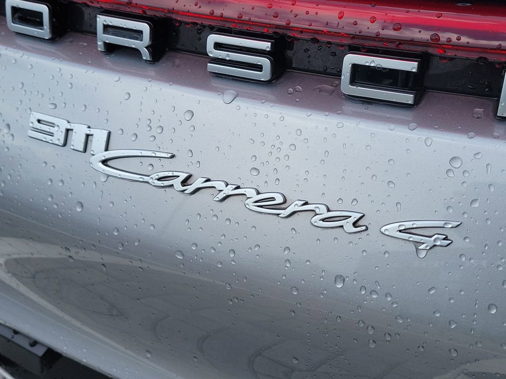 Used 2024 Porsche 911 Carrera 4 AWD/4WD image 10