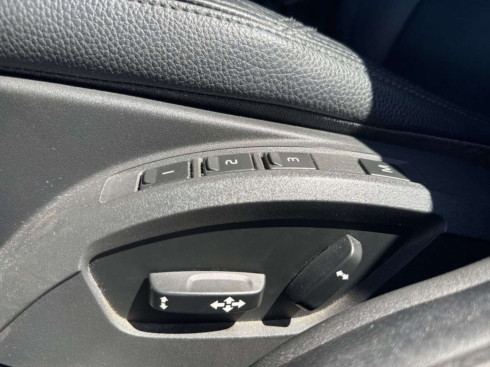 Used 2007 Volvo V50 T5 AWD/4WD image 12