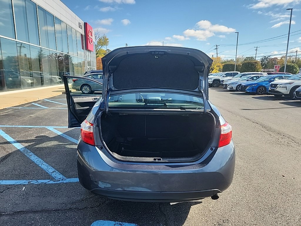 Used 2016 Toyota Corolla LE FWD image 27