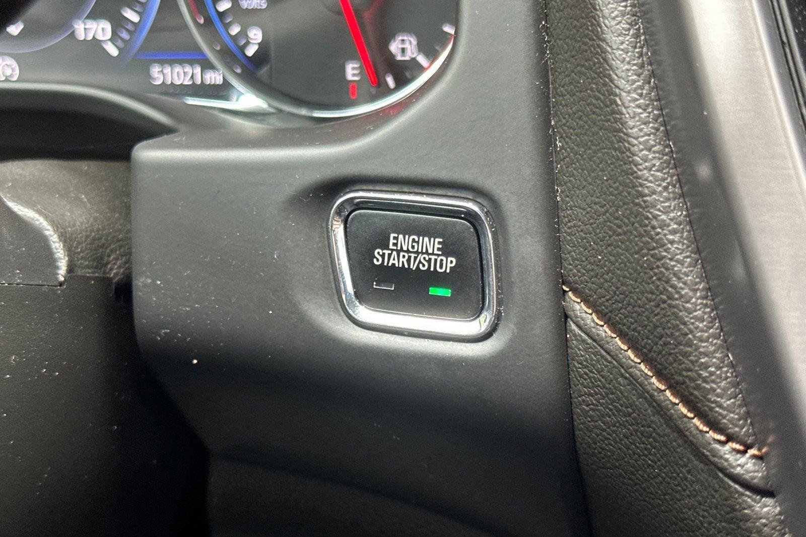 Used 2022 GMC Acadia AT4 w/ Technology Package image 23