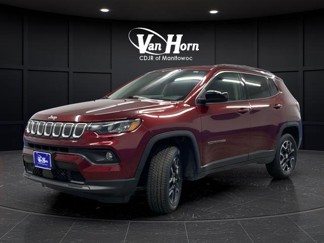 Used 2022 Jeep Compass Latitude w/ Convenience Group AWD/4WD image 3
