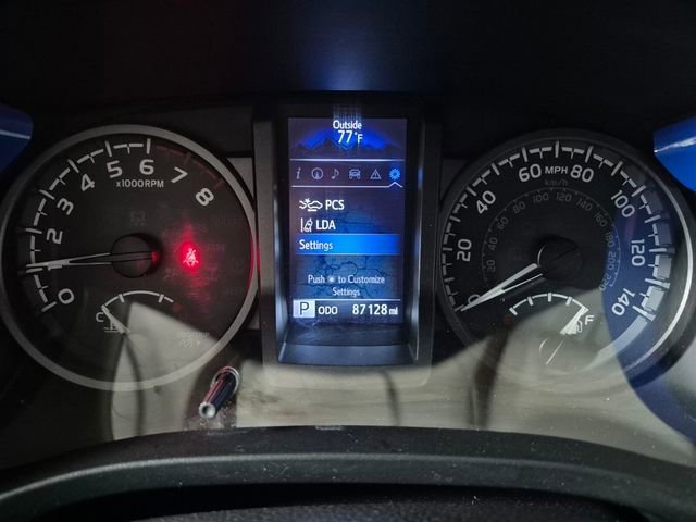 Used 2019 Toyota Tacoma TRD Off-Road AWD/4WD image 24
