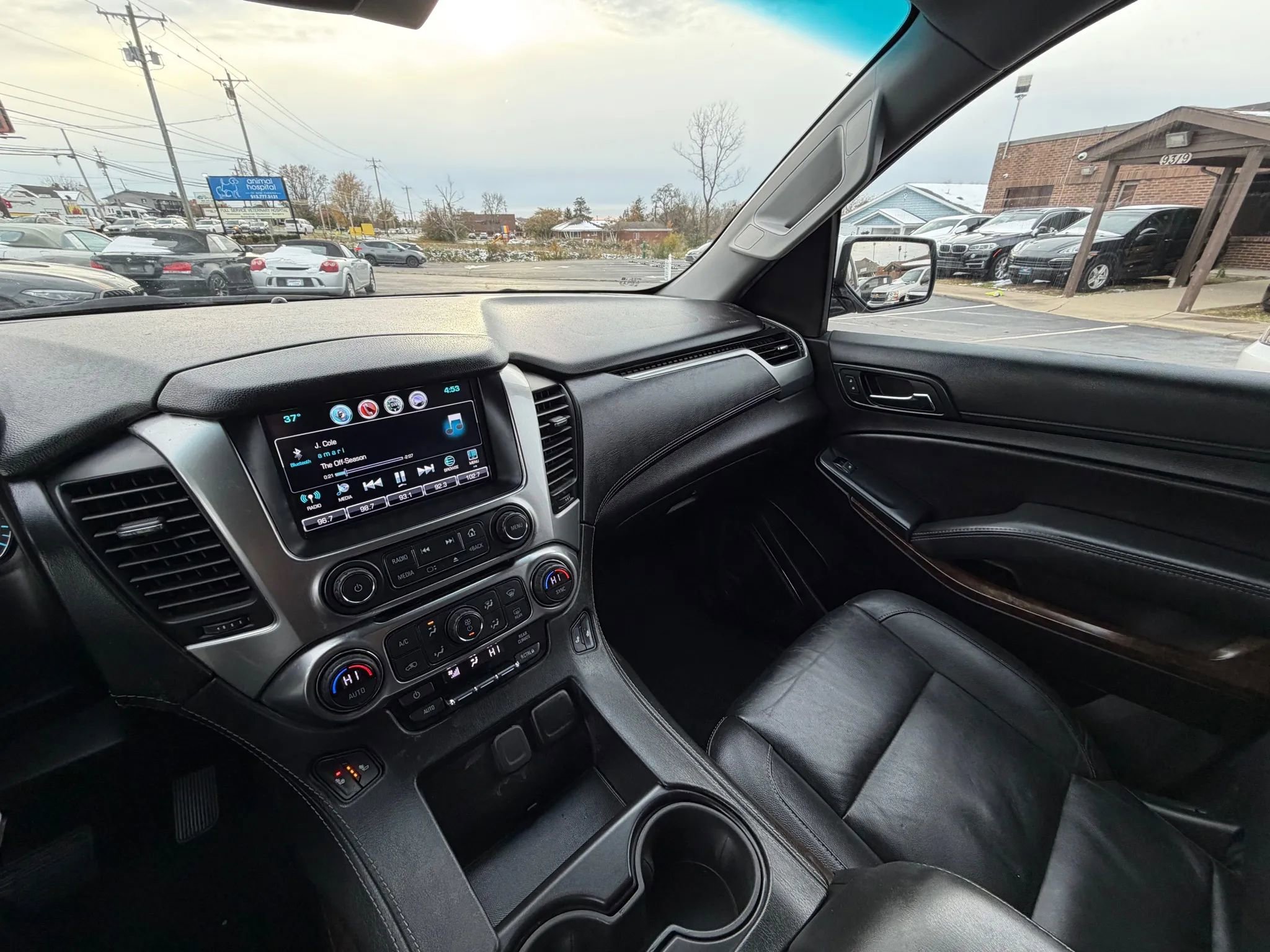 Used 2019 Chevrolet Suburban LT AWD/4WD image 20