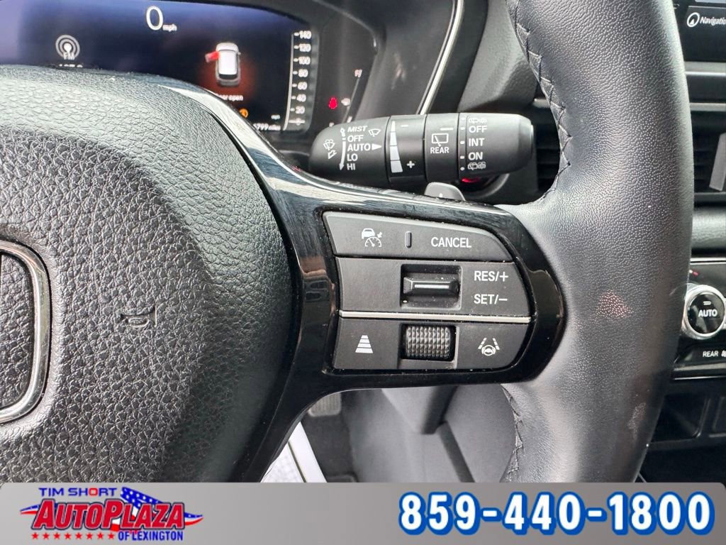 Used 2025 Honda Pilot Elite image 14