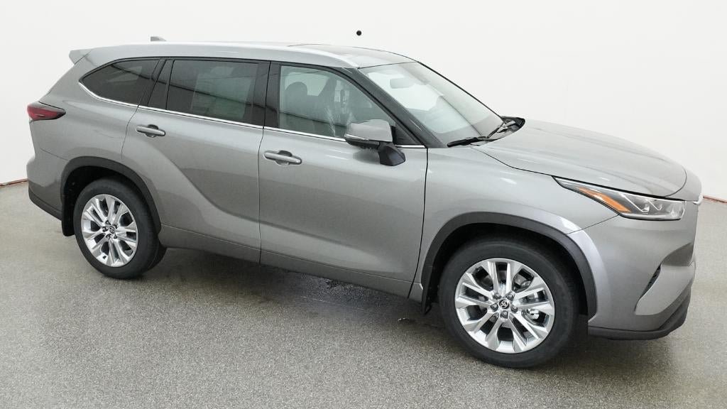 New 2026 Toyota Highlander Limited AWD/4WD image 12