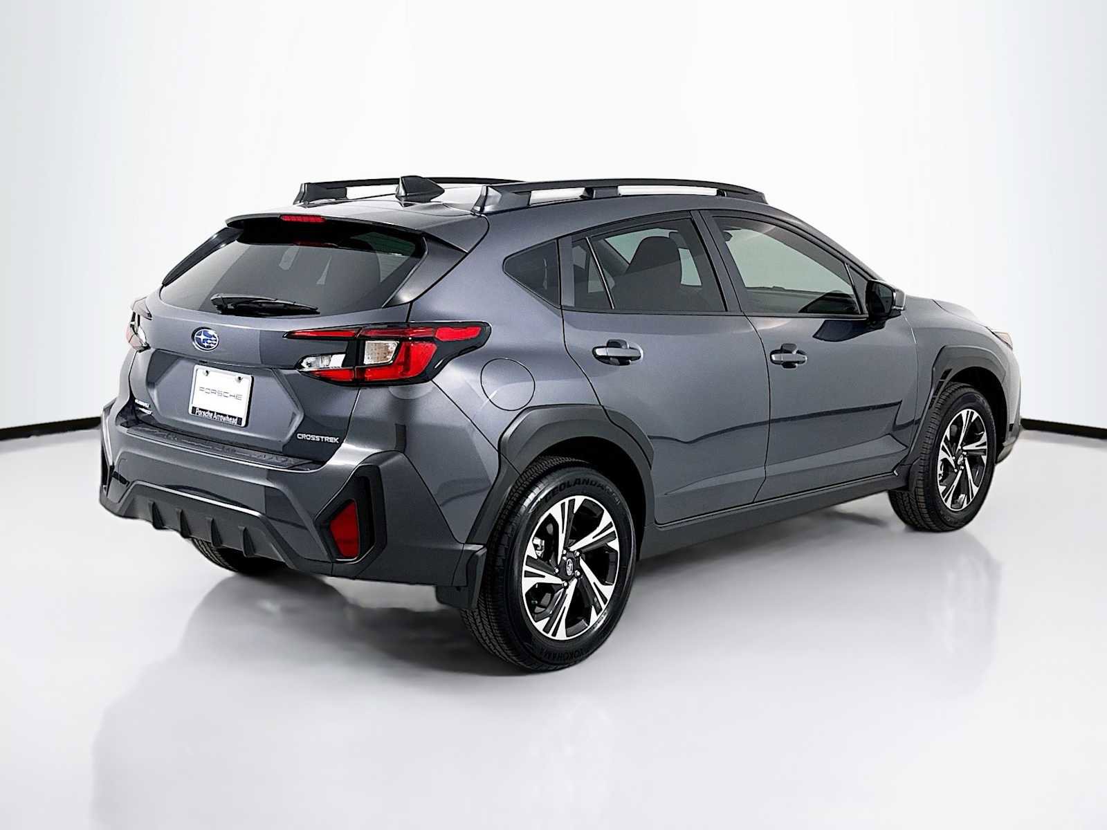 Used 2024 Subaru Crosstrek 2.0i Premium image 9