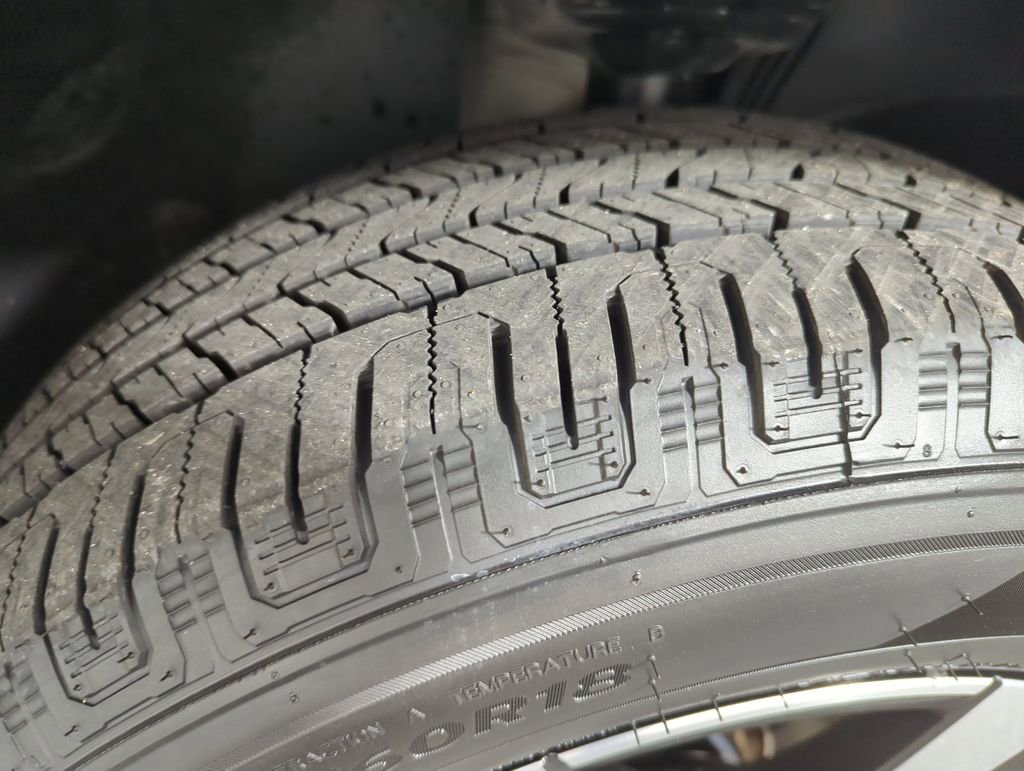 Used 2022 Volkswagen Atlas SE image 22