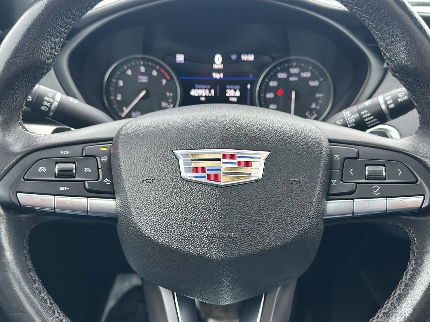 Used 2020 Cadillac XT4 Premium Luxury image 14