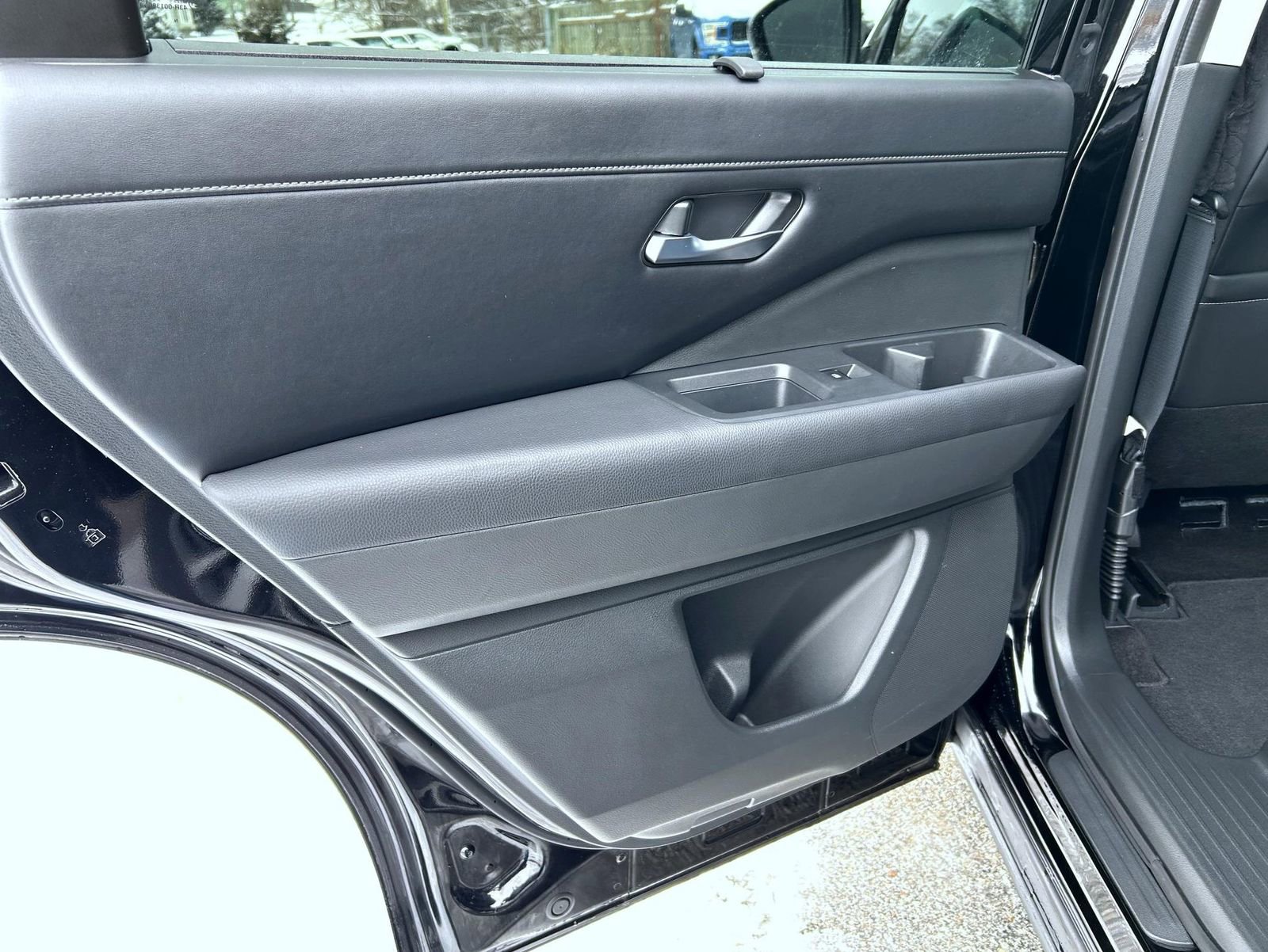 Used 2024 Nissan Pathfinder SL image 21