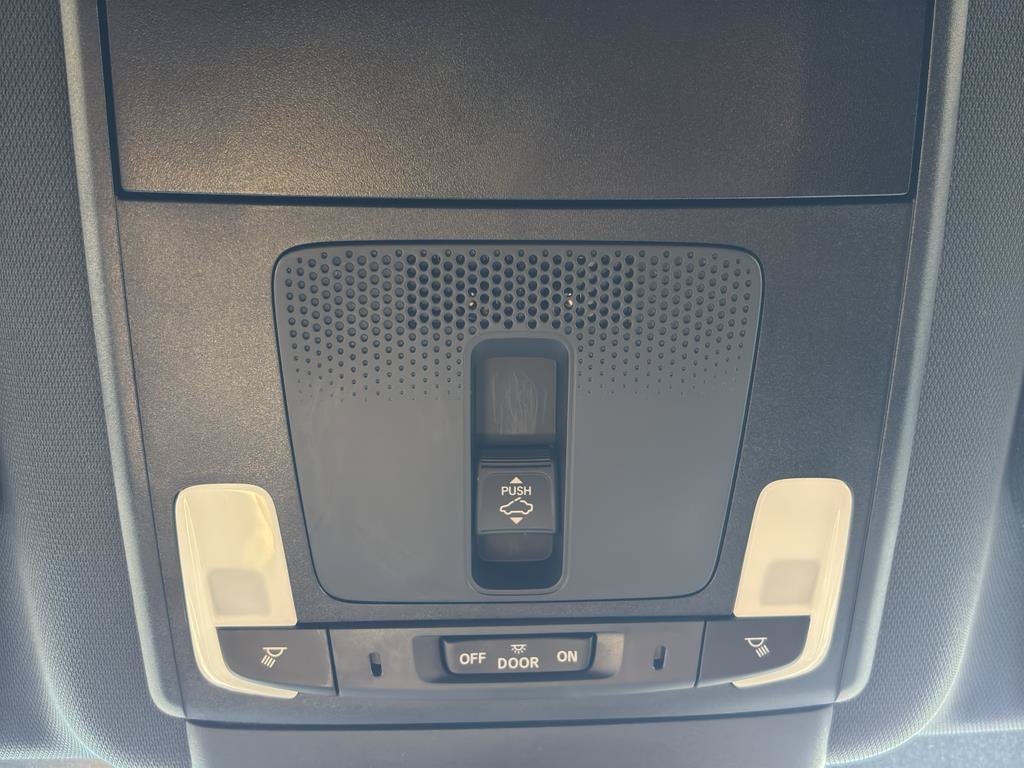 Used 2025 Honda CR-V Sport image 18