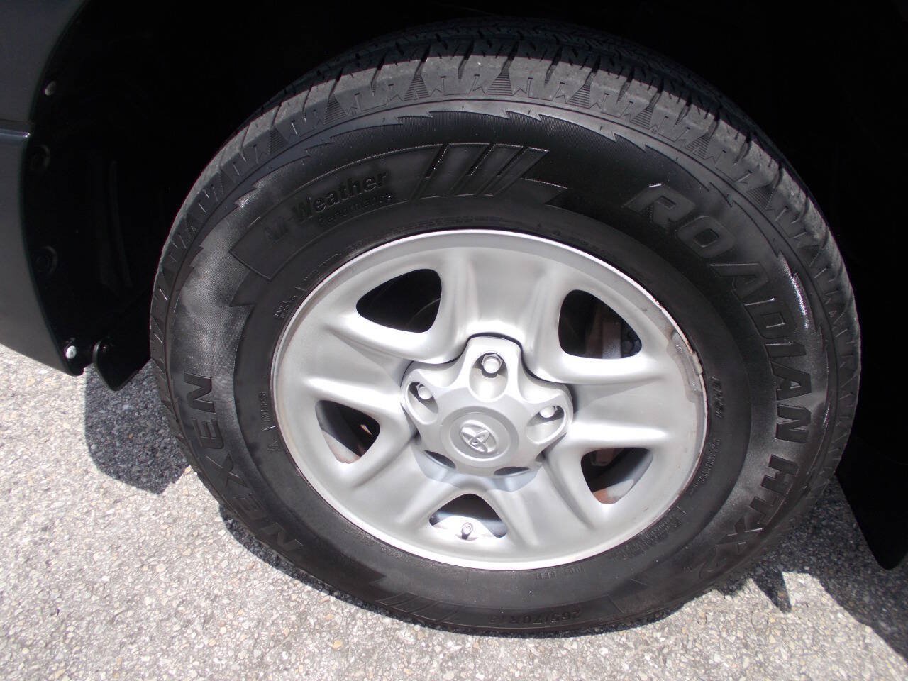 Used 2011 Toyota Tundra 2WD Double Cab w/ Tow Pkg image 11