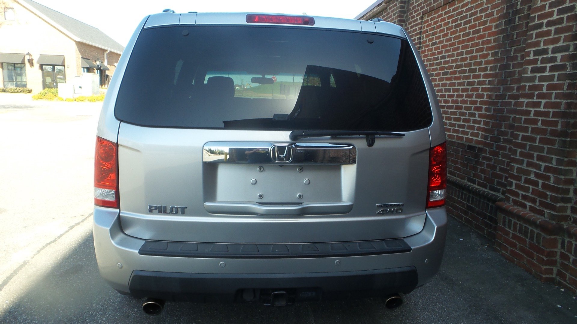 Used 2010 Honda Pilot Touring image 5