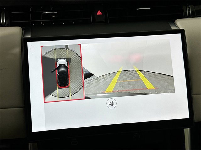 Used 2024 Land Rover Discovery Sport S image 14