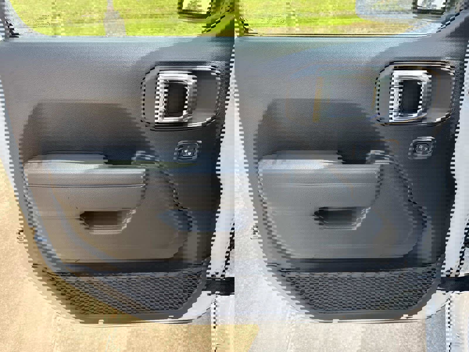 New 2025 Jeep Gladiator Sport image 34