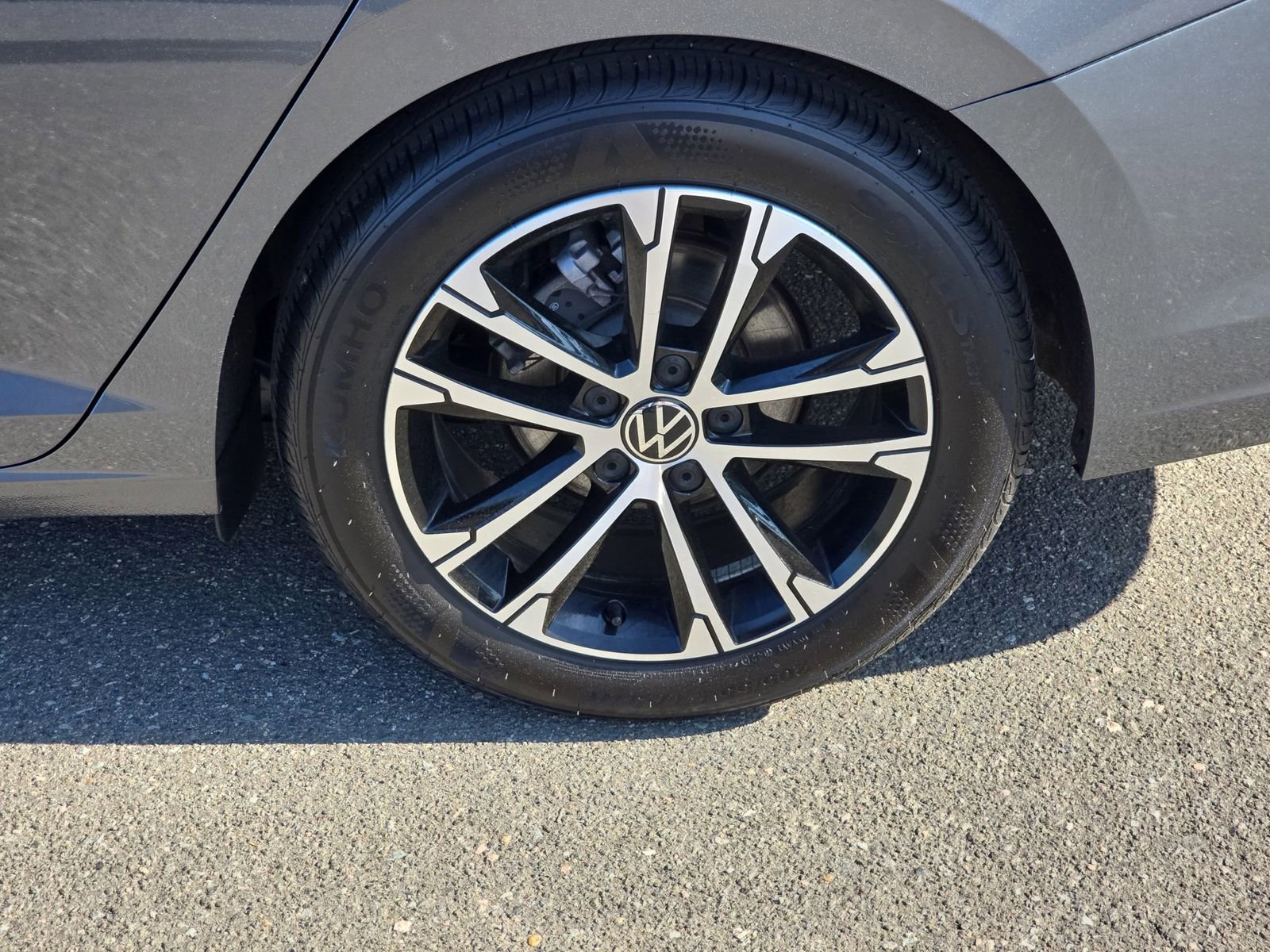 Used 2025 Volkswagen Jetta Sport image 36