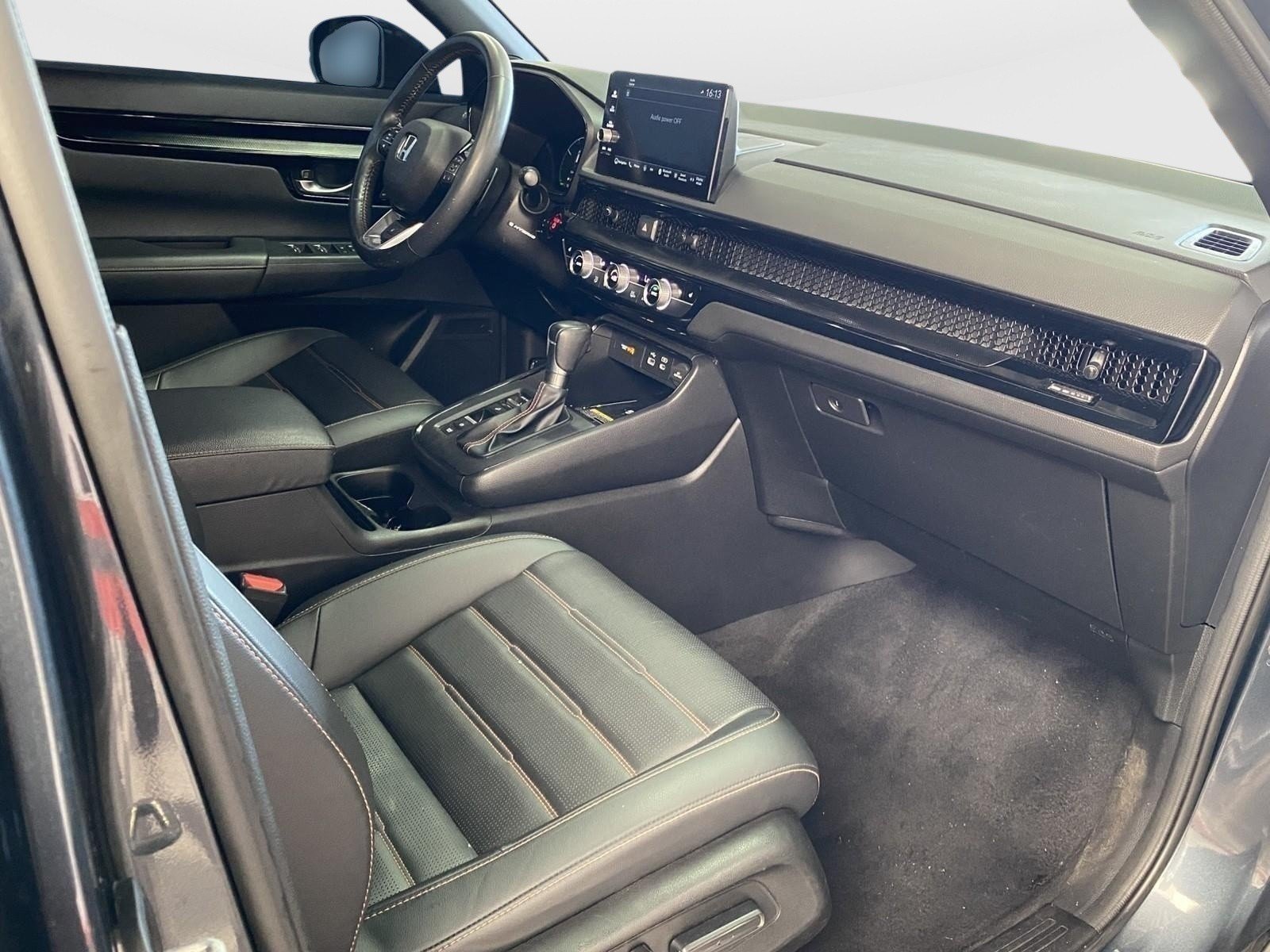 Used 2023 Honda CR-V Sport Touring image 8