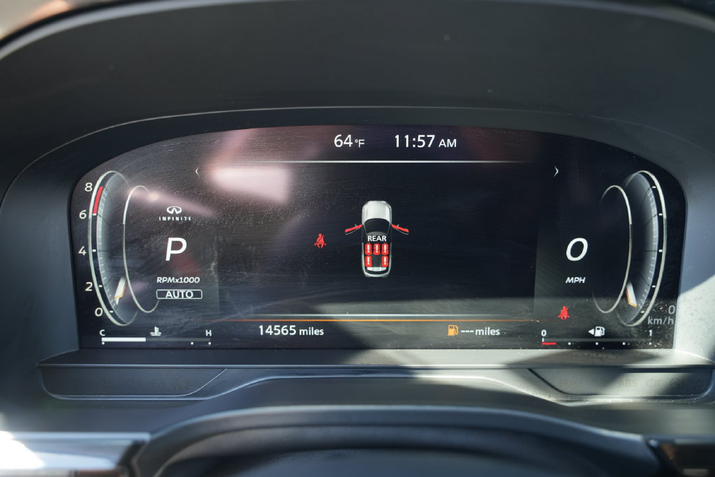 Used 2025 INFINITI QX60 Sensory AWD/4WD image 31