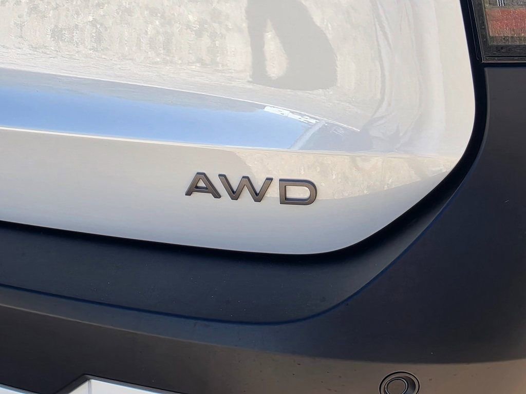 New 2026 Nissan Kicks SV w/ SV Premium Package AWD/4WD image 8