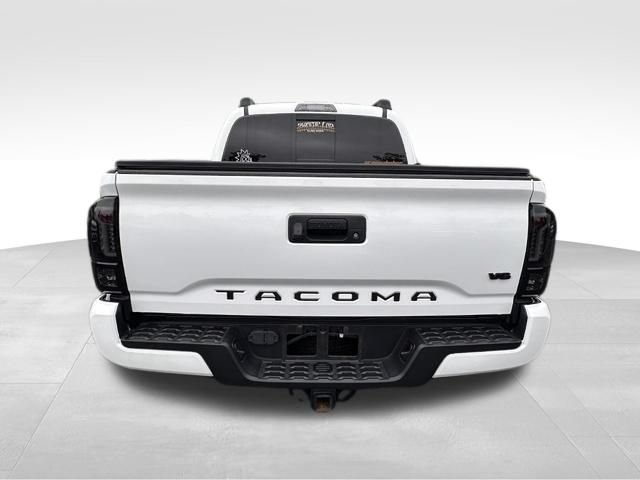 Used 2023 Toyota Tacoma TRD Sport AWD/4WD image 6