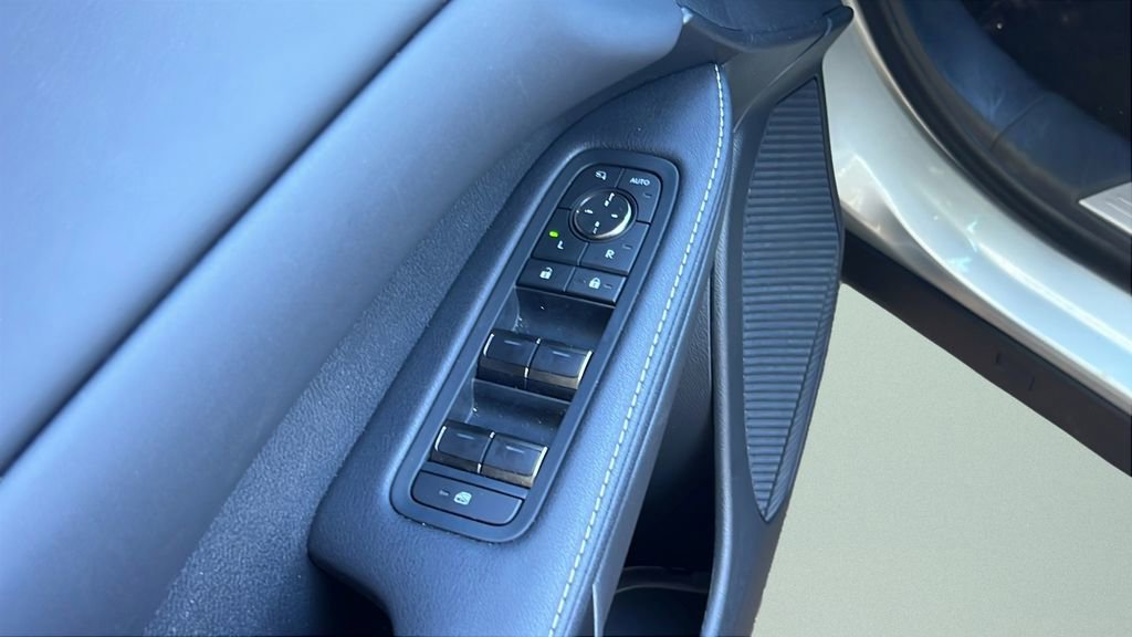 Used 2025 Lexus RX 350 FWD w/ Technology Package image 25