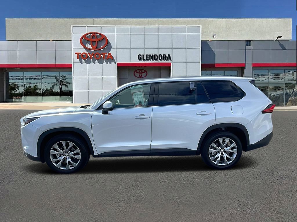 Certified 2024 Toyota Grand Highlander XLE image 6