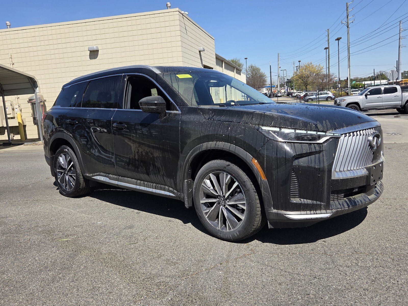 New 2026 INFINITI QX60 Luxe w/ Cargo Package image 4