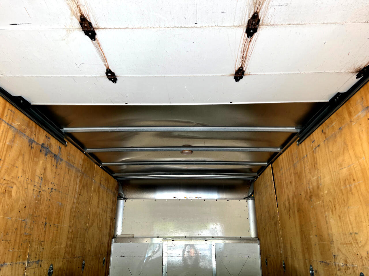 Used 2015 Ford E-350 and Econoline 350 Super Duty image 13