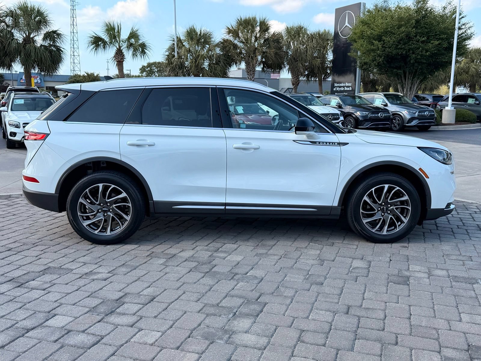 Used 2020 Lincoln Corsair AWD w/ Equipment Group 101A image 7