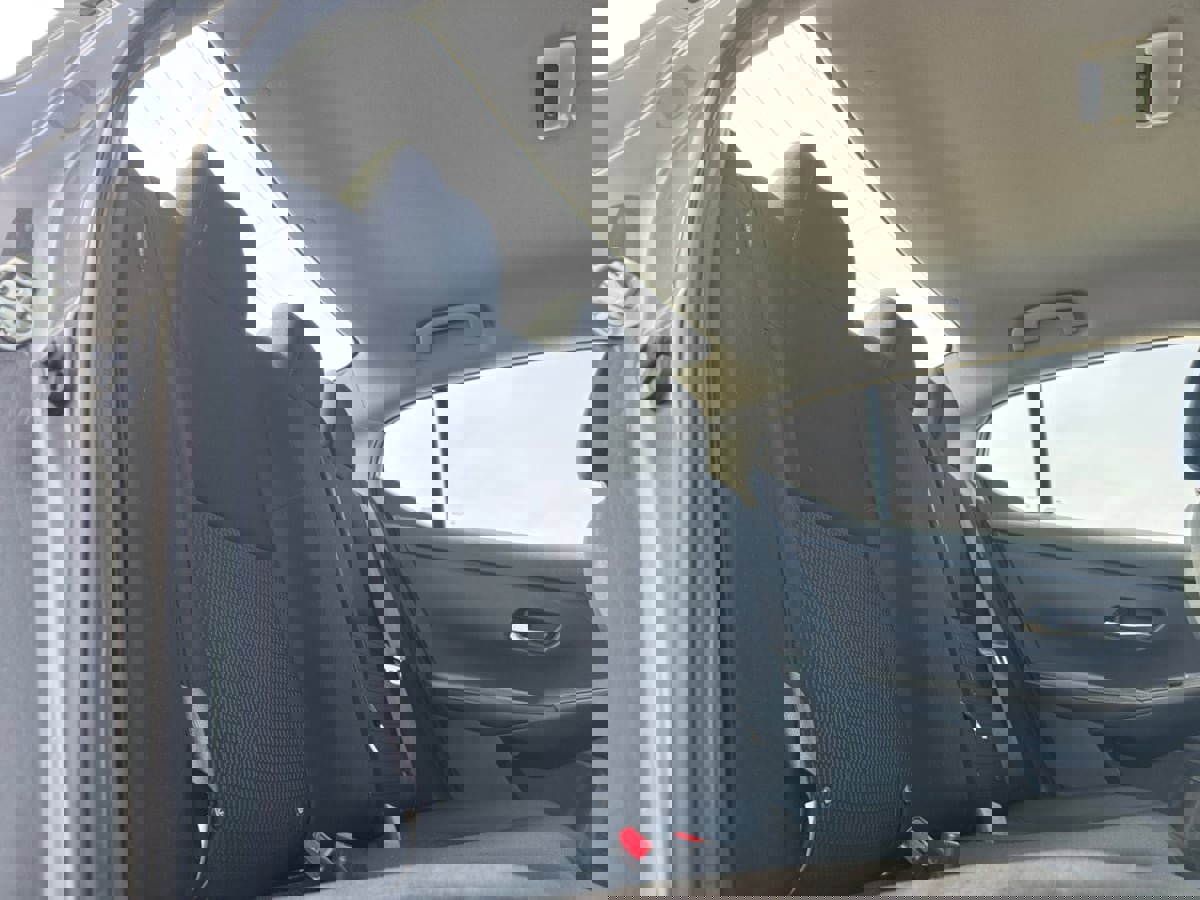 Used 2020 Nissan Sentra S image 19