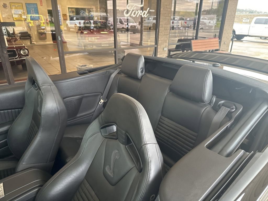 Used 2012 Ford Mustang Shelby GT500 w/ SVT Performance Pkg image 25