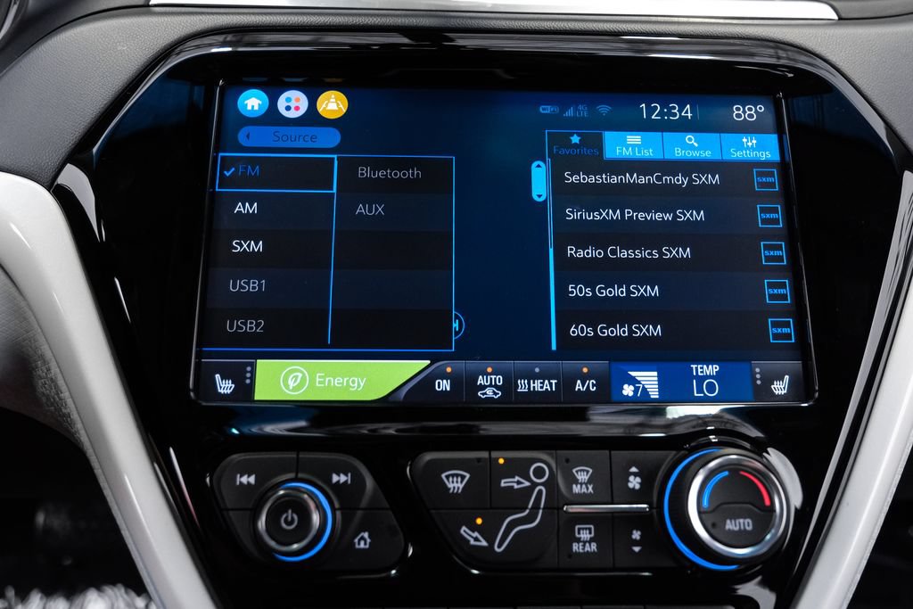 Used 2020 Chevrolet Bolt Premier w/ Infotainment Package FWD image 27
