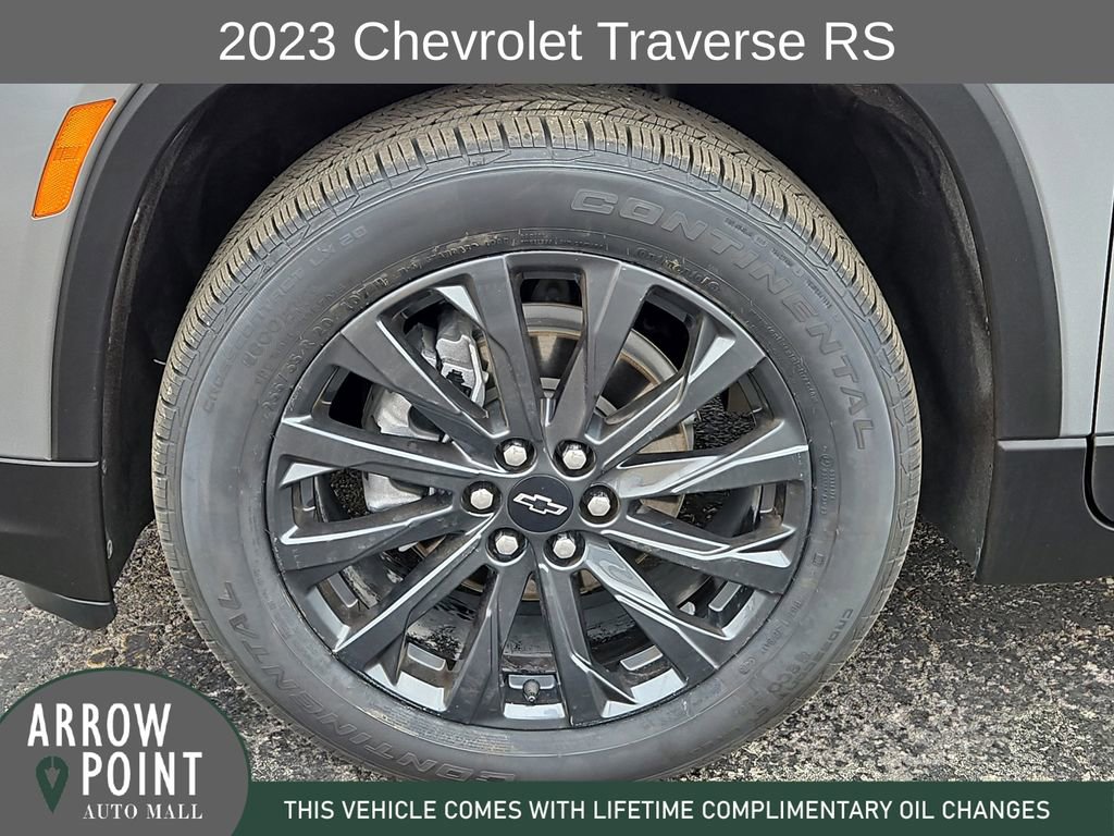 Used 2023 Chevrolet Traverse RS image 16