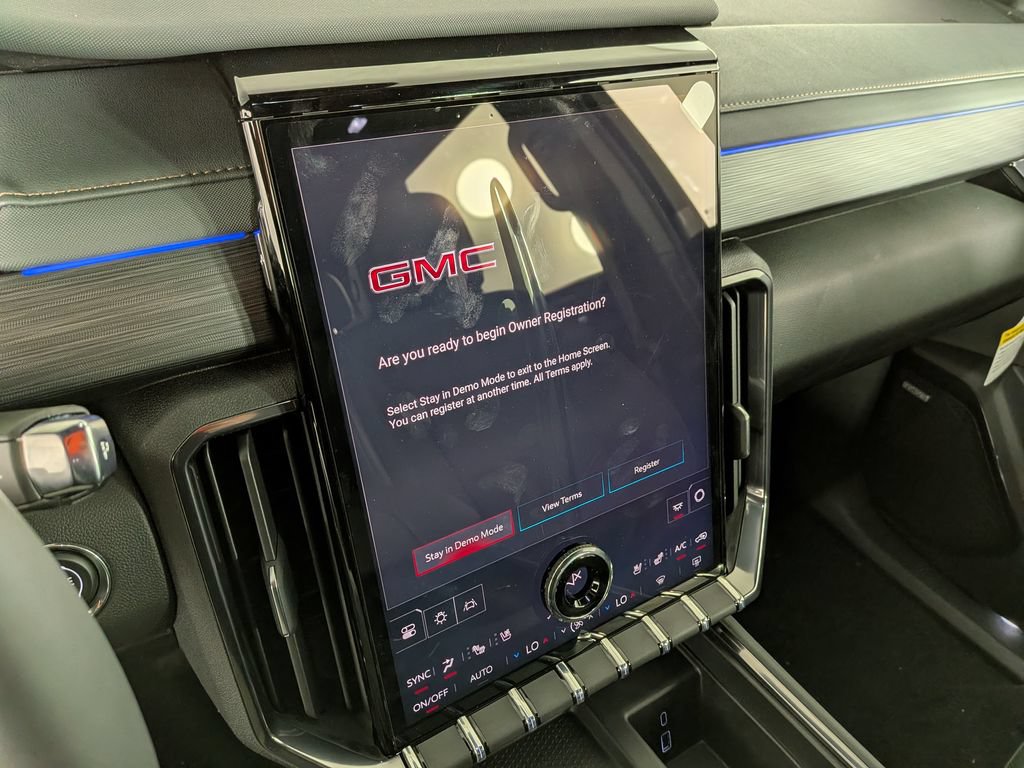 New 2026 GMC Acadia AT4 w/ Luxury Package AWD/4WD image 26
