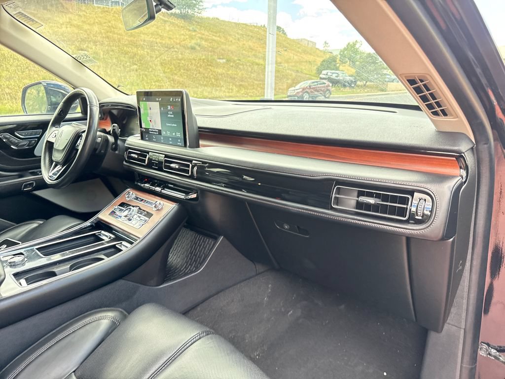 Used 2022 Lincoln Aviator Grand Touring w/ Equipment Group 301A AWD/4WD image 33