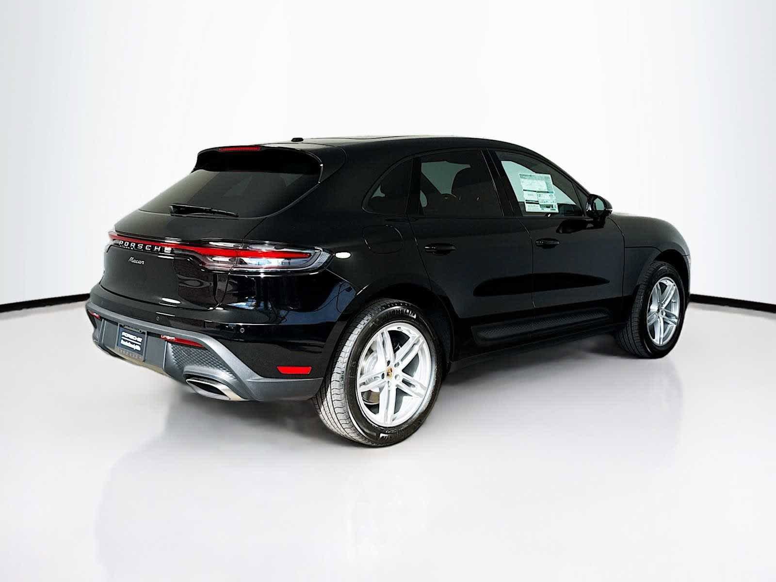 New 2026 Porsche Macan AWD/4WD image 9